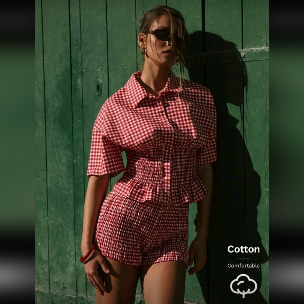 SHEIN Red Gingham High Waist Shorts